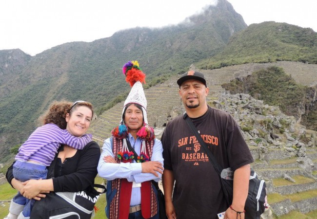 Family tour of Machu Picchu