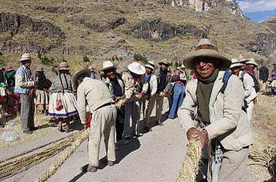 Fashioning the long ropes ~ Â© 2010 Peru National Institute of Culture