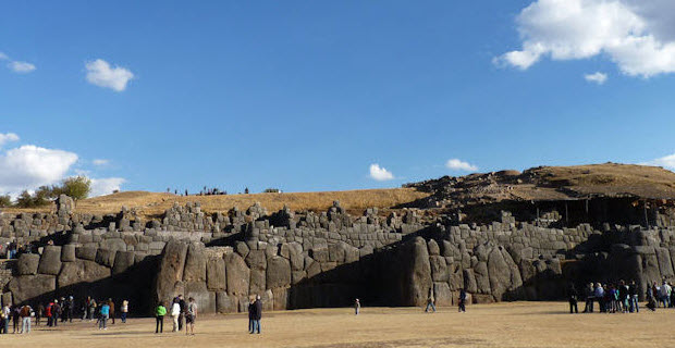 The virtual reality of Inca architecture: Sacsayhuaman