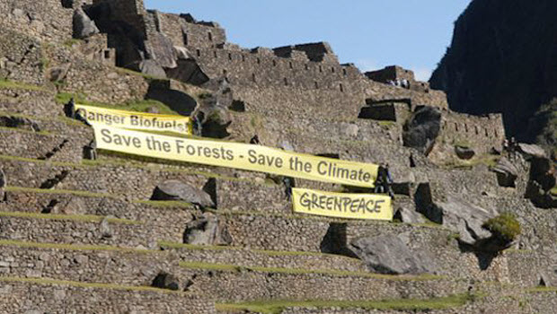 Greenpeace demonstration at Machu Picchu ahead of COP20