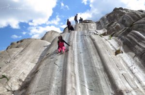 A wonderful family kid activity in Cusco is to visit the natural rock slide, known as the Rodadero. It's an original Inca playground.