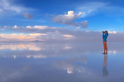 A pair of flip-flops is a good item to bring for your tour to Salar de Uyuni during the rainy season