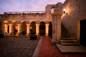 Patio principal del Casa Andina Private Collection Arequipa