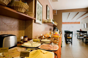 Desayuno buffet en el Hotel Casa Andina Miraflores Centro