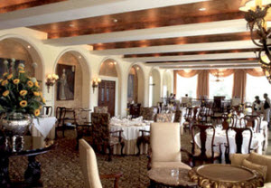 Country Club fine dining at the Perroquet Restaurant