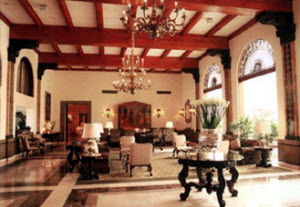 Lobby del Country Club Hotel