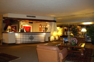 El Condado Hotel Miraflores lobby