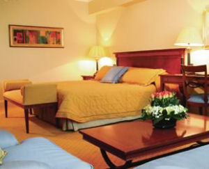 Miraflores Park Hotel suite