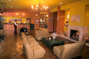 Hotel Sonesta Posadas del Inca Puno lobby