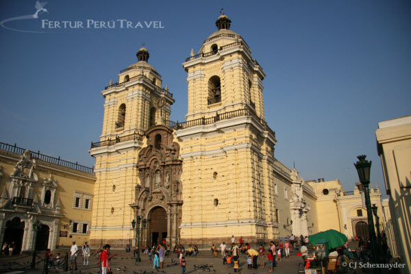 Church of San Francisco - Lima Private City Tours Fertur Peru Travel