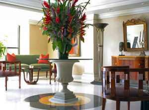 libertador lima lobby