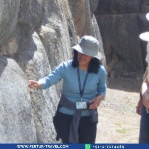 Fertur Peru clients on a private tour of Ollantaytambo - Cusco Tour in Private Service