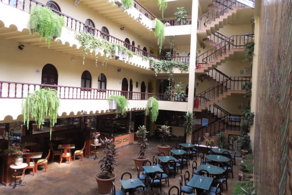 Hotel Royal Inka II Courtyard Restaurant