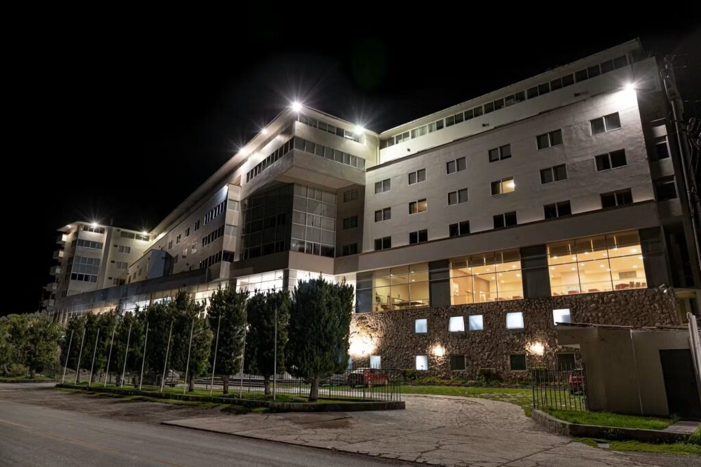 Jose Antonio Puno Hotel Entrance