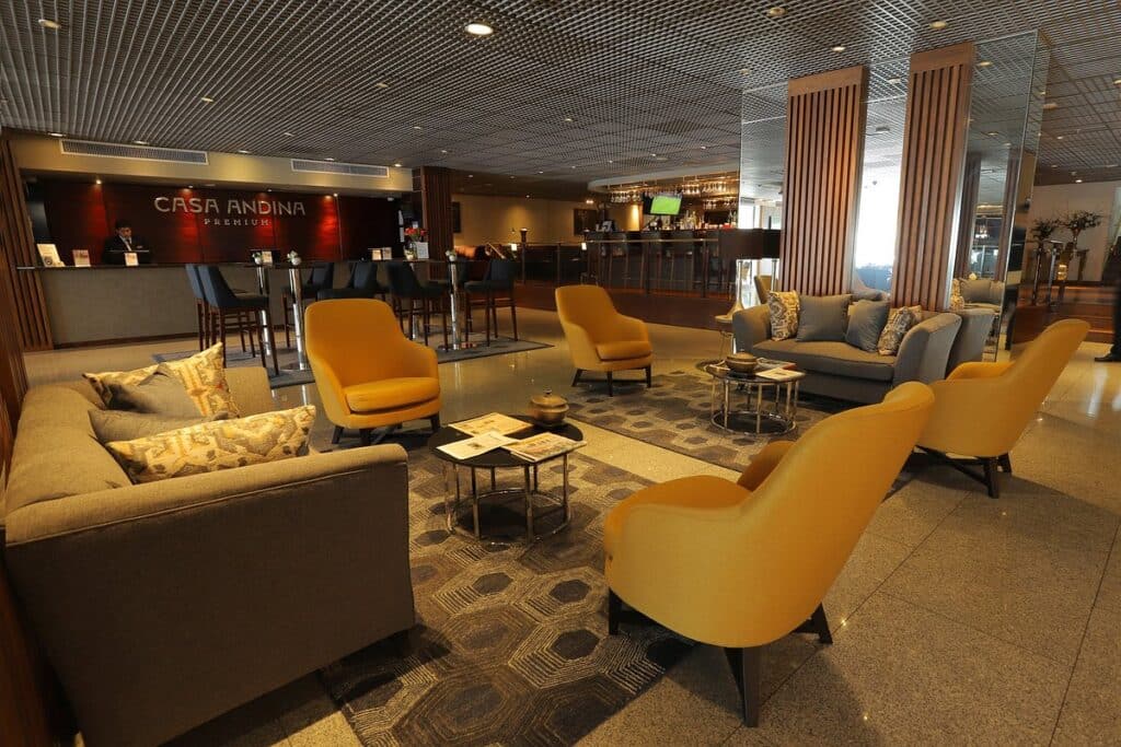 casa andina premium miraflores lobby