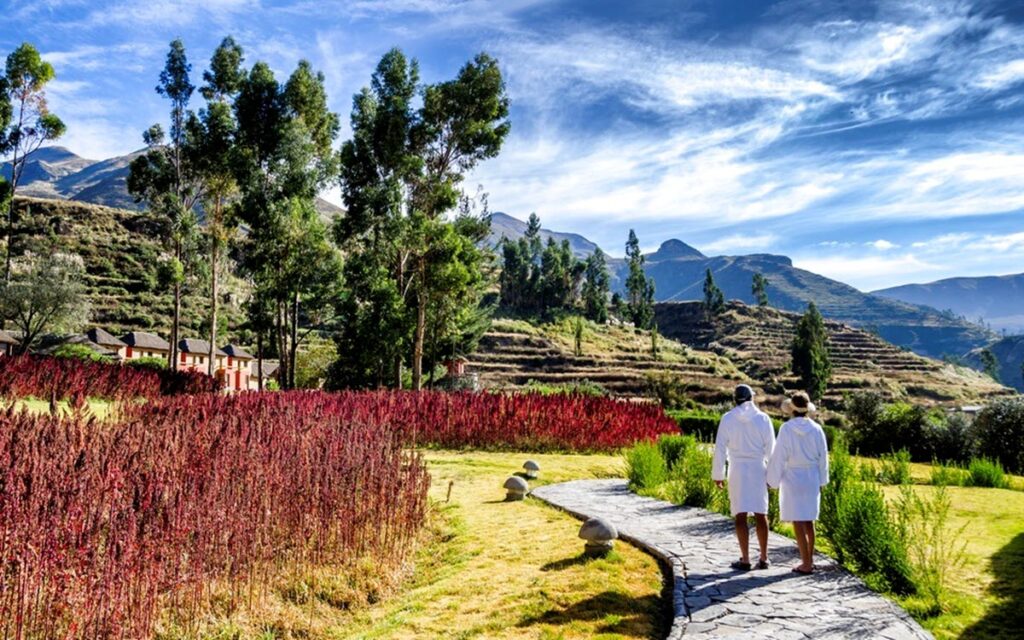 colca lodge grounds