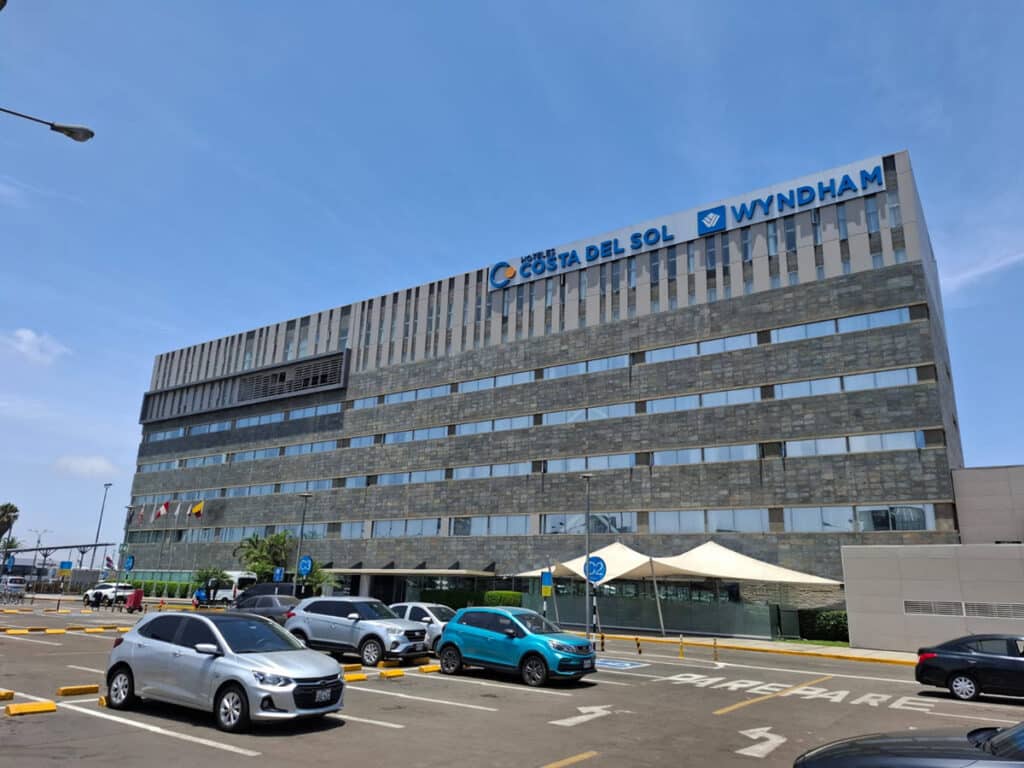 Costa del Sol Wyndham Lima Airport Hotel exterior